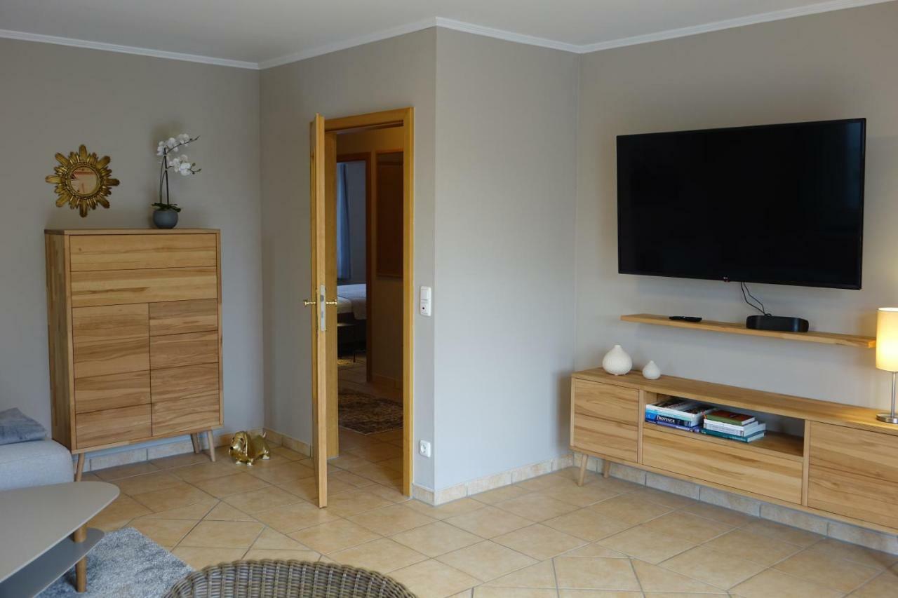 Moderne Ferienwohnung In Potsdam, Sehr Komfortabel, Ruhige Lage Bagian luar foto