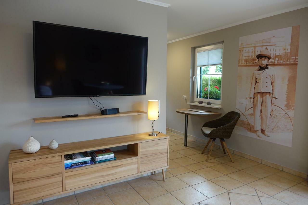 Moderne Ferienwohnung In Potsdam, Sehr Komfortabel, Ruhige Lage Bagian luar foto