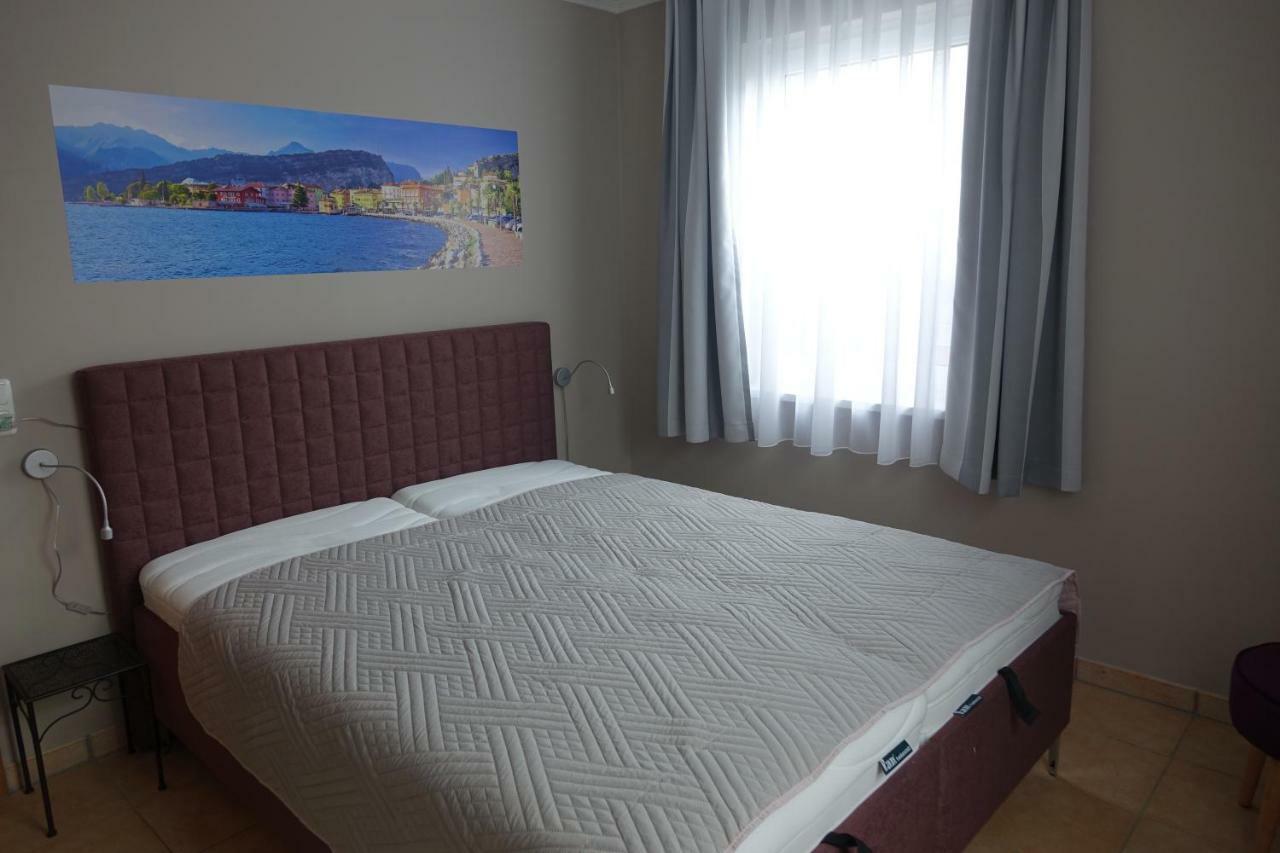 Moderne Ferienwohnung In Potsdam, Sehr Komfortabel, Ruhige Lage Bagian luar foto